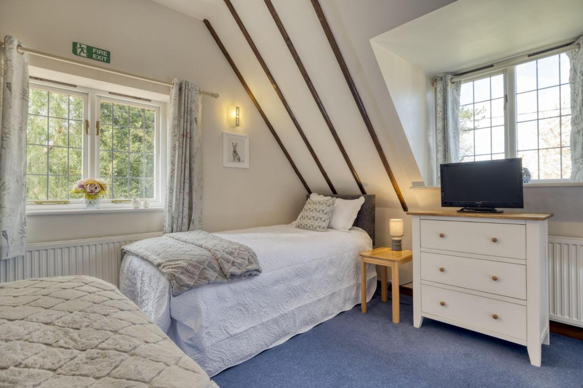 Manor Close Cottage 水上伯顿 外观 照片