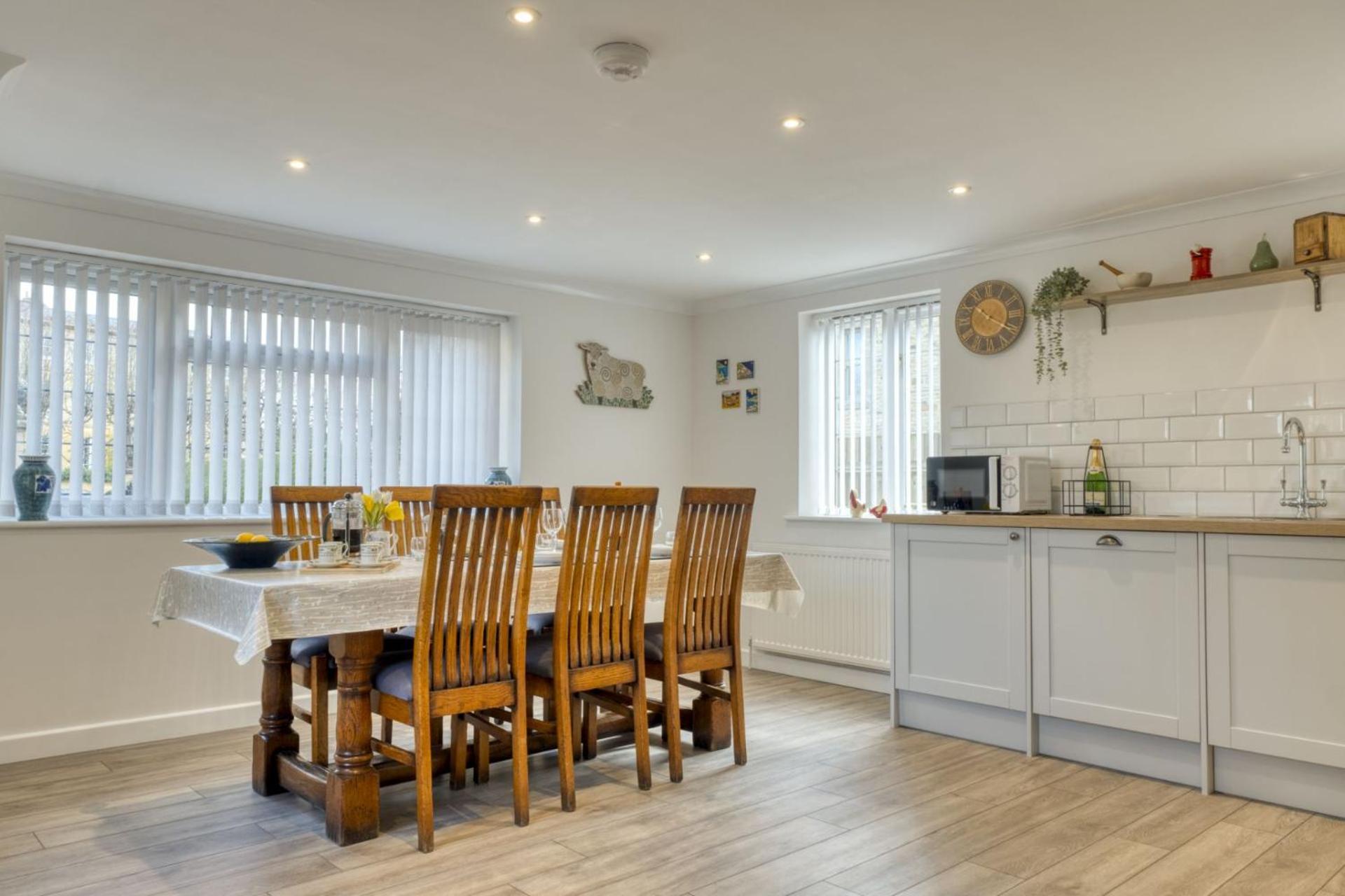 Manor Close Cottage 水上伯顿 外观 照片